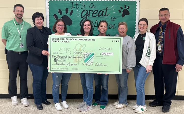 Eunice High School Alumni Association presented members of the EHS Renaissance group with a sponsorship check as an Emerald donor ($2,000 & above) for the upcoming academic pep rally along with additional funds to support the purchase of T-shirts for students that achieve a certain GPA throughout the school year.