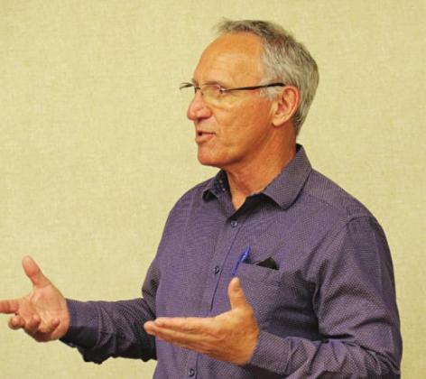 Karl Aucoin, Eunice city engineer, talks about the city’s street improvement program at Tuesday’s Board of Aldermen’s meeting. (Photo by Harlan Kirgan)