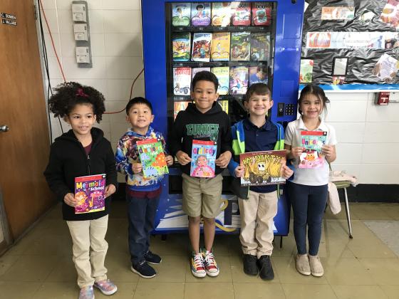 East students receive prizes