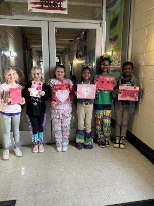 East Elementary’s 4-H Club made Valentine cards to distribute to residents of one of Eunice’s local nursing homes.