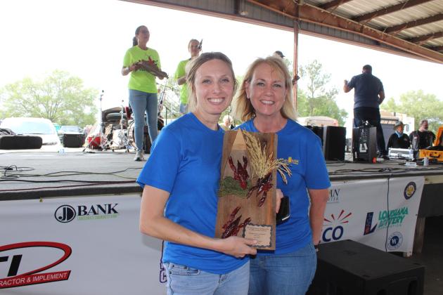 In the Showmanship/Decoration Clubs/Organization category St. Landry Bank won second. From left are Shelly Fontenot and Debbie Kreswell.