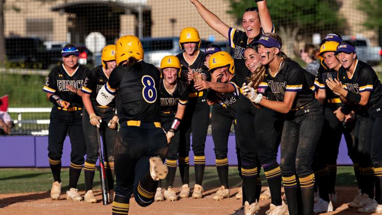 EUNICE – LSU Eunice Softball caught fire offensively to take a pair of run-rule decisions over Baton Rouge CC on Wednesday at Lady Bengal Field.  LSUE (32-13) took its doubleheader in mercy rule fashion for the fifth time this season. The Bengals played their first games in 12 games and shook off rust early against the Bears, plating 12 unanswered late for a 15-7 win in six innings to open the day, and continued its offensive surge with a 10-1 win in five innings to close out the twinbill.