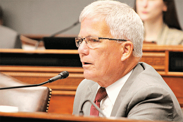 Rep. Les Farnum asks a question during the May 26, 2022, meeting of the House and Governmental Affairs Committee. (Greg LaRose/Louisiana Illuminator)