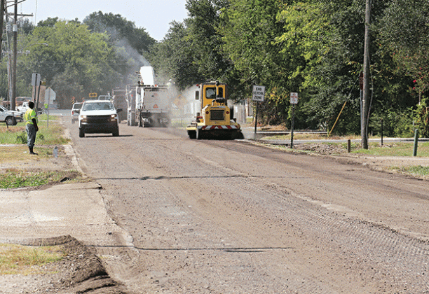 South Bobcat Drive will have daily alternating lane closures from U.S. 190 to La. 91 (Maple Avenue) through Thursday for asphalt milling and paving operations. The lane closures will take place from 8:30 a.m. to 2 p.m., weather permitting. All permit and oversize loads along with emergency vehicles will be allowed to pass but may encounter delays. (Photo by Harlan Kirgan)