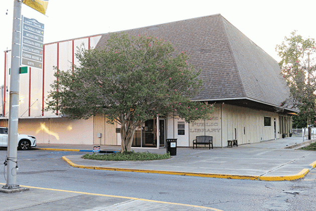 The Eunice Public Library became part of the state’s library system in July. The library is located at South 2nd Street and Park Avenue across from the Liberty Theater (Photo by Harlan Kirgan)