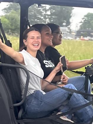 Last day ride for EHS seniors