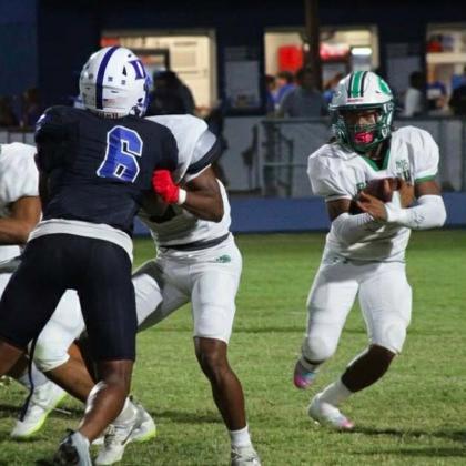 Eunice running back Ja’Quan Callaway looks for running room during last Friday’s 13-12 loss to the DeRidder Dragons in its District 3-4A opener.  (Photo by Sports Editor Rhett Manuel)