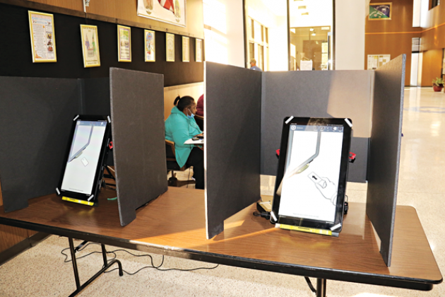 Early voting in Eunice on Monday.