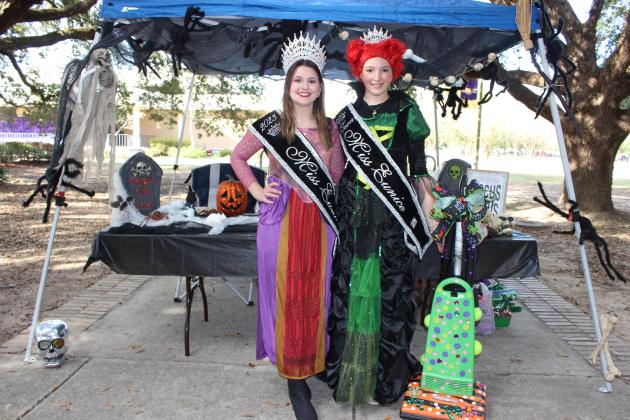 Miss Eunice Claire Durapau, left, and Teen Miss Eunice Laura Kate Miller as characters from Hocus Pocus.