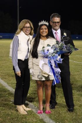Seyda Deshotel, crowned St. Edmund Homecoming Queen.
