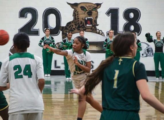 The Eunice High Girls Basketball team won 40-23 for their game opener against the Crowley High Ladies. Above is Kydrea Frank, a senior. (Photo by Sports Editor Rhett Manuel)