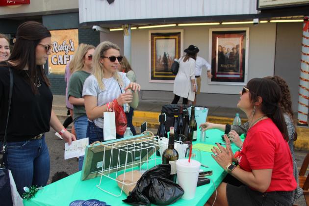 Lyndi Vidrine and Anne Marie Fontenot at Holly Bertrand's "sip" table
