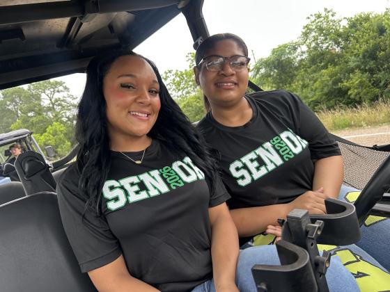 EHS seniors take last day ride to school.