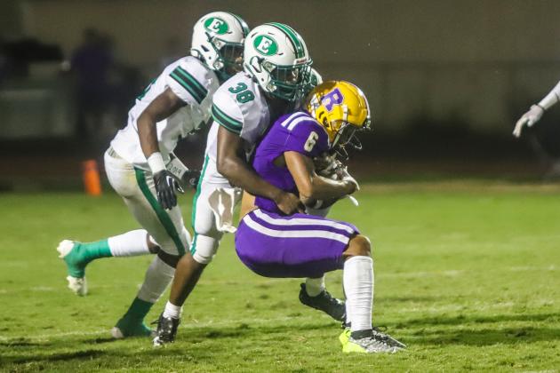 Paul Edwards tackles Kylin Wheeler