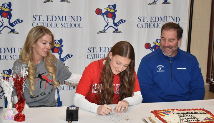 Ellie Manuel signs her letter of intent for UL track