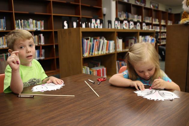 Hannon children crafting at library