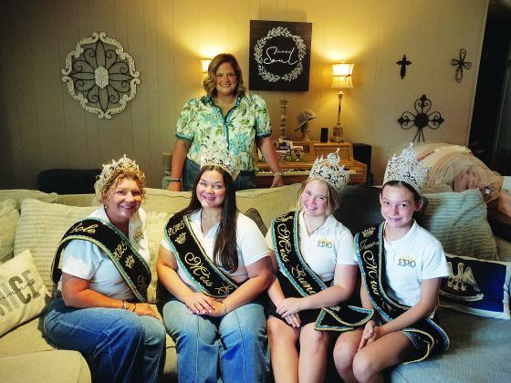 Miss Eunice Pageant's Current Court