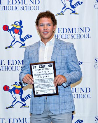 Clay Aguillard was presented with the Coach Joe Nagata Award for possessing the highest moral character and for demonstrating strength, courage and selfless dedication and ever-present fire, which were prevalent in Coach Joe Nagata’s life.