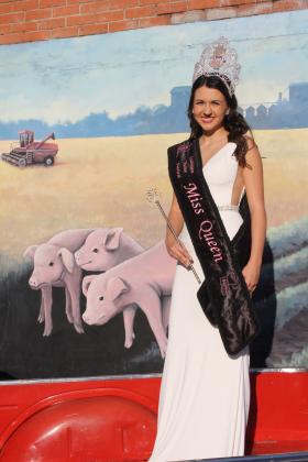Alaina Denette, the reigning La. Swine Festival Queen invites area girls to compete for her crown on Oct. 23. (Photo by Darrel LeJeune)