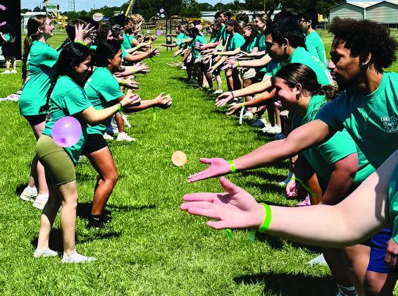 EHS students play tossing game