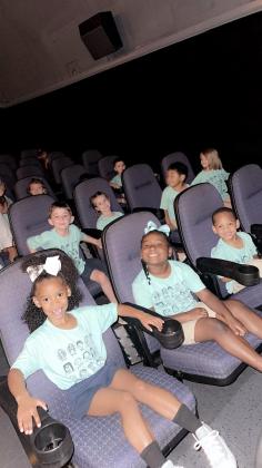 Highland Pre-K students enjoyed a special field trip to Queen Cinema on their last day of school! From big smiles to movie snacks and lots of laughter, it was the perfect way to celebrate an amazing year of learning, growth, and memories together.  We are so proud of our little learners and can’t wait to see all the great things they do next year!
