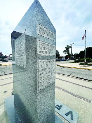 A Memorial Day ceremony will be held at 6:30 p.m. in Eunice Monday, May 25 at 6:30 p.m. at the corner of Park Avenue and  South 2nd at the Memorial brick walkway and Rotarian Fountain.