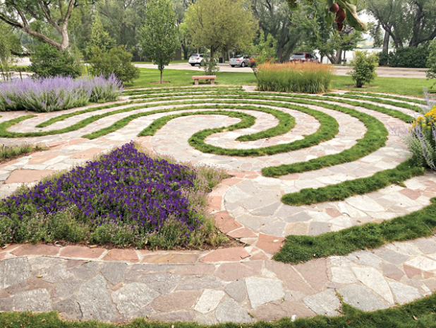 Find stress relief and relaxation by visiting botanical gardens found across the United States. (Photo by Heather Kirk-Ballard/LSU AgCenter)