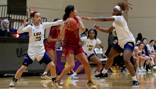 Simone Clay (25) and Markiyah Jefferson (4) trap a Jones ballhandler during LSUE’s victory on Thursday.