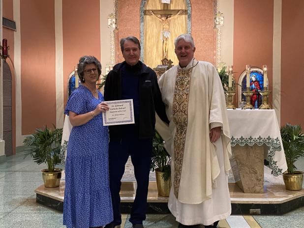 Dr. Brian Heinen Sr. named Supporter of the Year at St. Edmund