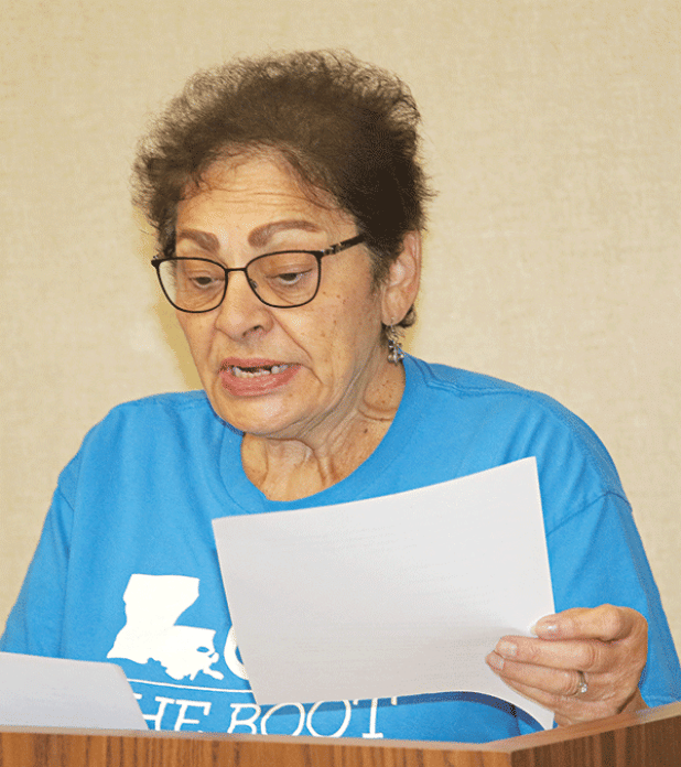 Donna Baltakis, Keep Eunice Beautiful director, speaks at the March 11 city meeting. (Photo by Harlan Kirgan)