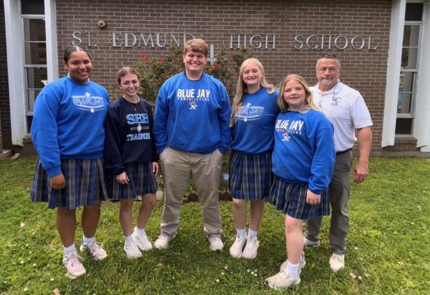 St. Edmund Blue Jays competed in the LHSAA Powerlifting State Competition. 