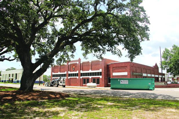 Work has begun on a new roof at the Prairie Cultural Center. (Photo by Harlan Kirgan)