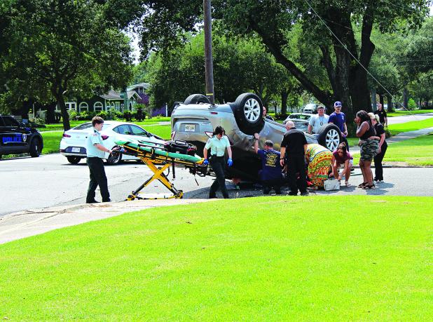 A two-vehicle wreck occurred Thursday at 2:44 p.m. at the intersection of West Park and South 4th leaving one vehicle overturned. According to Eunice Police Chief Kyle LeBouef, “The silver Nissan was traveling northbound on South 4th Street. The white Hyundai was traveling westbound on West Park. The silver Nissan failed to yield from the stop sign and traveled across West Park causing the Hyundai to collide with the Nissan as it traveled into it’s path at the intersection of 4th Street. The collision cause