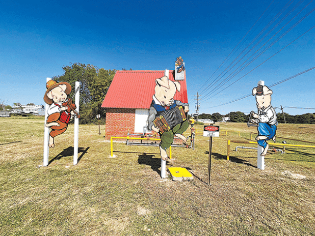 The Three Little Pigs are returned to their home to bring joy to the Town of Mamou just in time to celebrate the Mamou Cajun Music Festival in a couple of weeks. (Ville Platte Gazette photos by Heather Bogard)