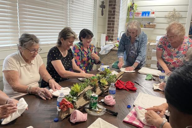 Newly elected president, Donna Baltakis, led the September meeting, which was hosted by member Pam Quirk. Quirk also presented the program which was titled “Fun with Napkins”. 