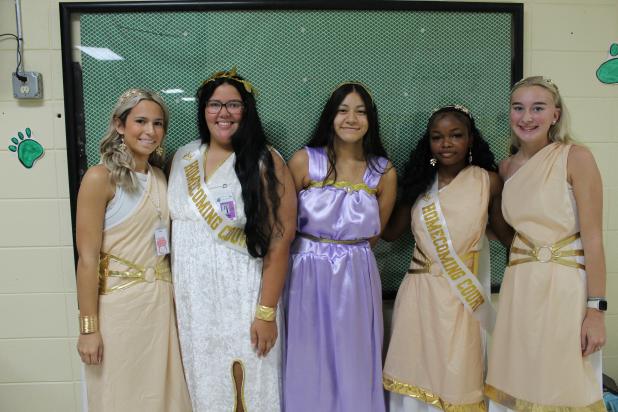 Sydni Miller, Sarah Vienne, Megan Marrero, Simone Laws and Ava Grace Brown.