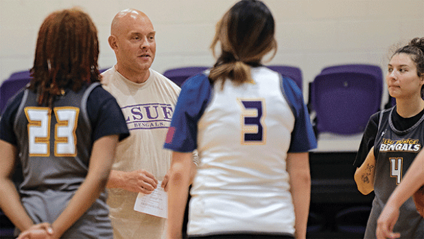 LSU Eunice Women’s Basketball officially kicks off the Rob Beckmann era on Nov. 2 against Jones College, part of a 30-game schedule.   The Bengals will host 16 games on the Cajun Prairie, beginning with an Oct. 25 preseason tilt against Louisiana Christian. LSUE’s preseason will consist of two tournaments – Oct. 12 at the Southwest Showcase and Oct. 23 at the Southwest CC Jamboree – in addition to the home tilt against LCU. The Bengals’ regular season starts on the road against Jones, followed by a Nov. 6 t