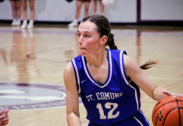 St. Edmund Lady Jay Caroline Lavergne poured in a career-high 35 points as St. Edmund rolled to a 59-37 victory over Vermilion Catholic. (Photo by Sports Editor Rhett Manuel)