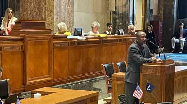 Sen. Cleo Fields said the dispute over the boundaries of the state’s six congressional districts are likely to be settled in court. (Photo by Piper Hutchinson/LSU Manship School News Service)