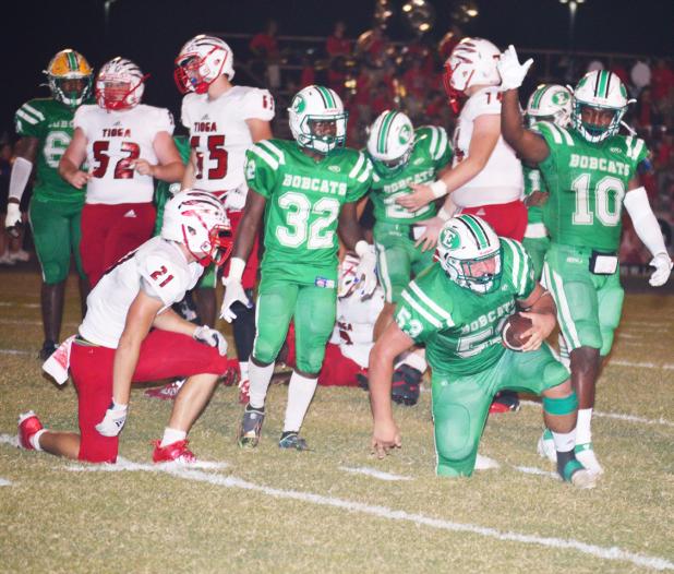 Dylan Darbonne recovers a Tioga fumble