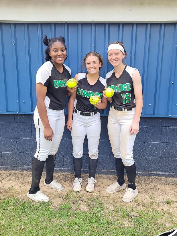 Gabby Mitchell. Sophie Vidrine and Alissa Pate