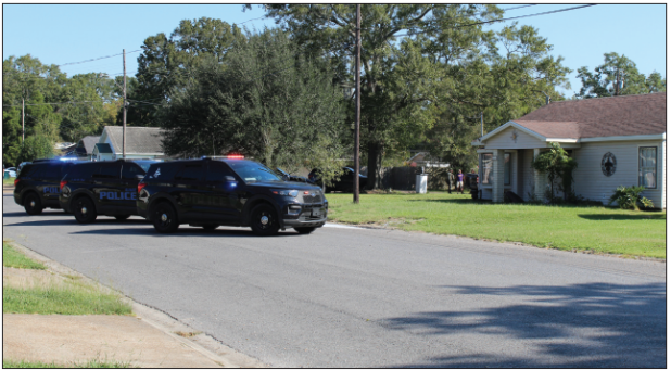 Officers from the Eunice Police Department executed a search warrant on a residence in the 700 block of South 6th Street following a tip from the Federal Bureau of Investigations. The case remains under investigation. (Photo by Myra Miller)