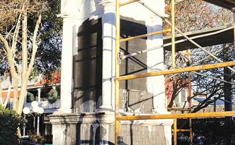 The Confederate monument on the  St. Landry Parish Courthouse grounds was found Jan. 2 to have been painted. The monument is shown on Thursday. (Photo by Harlan Kirgan)