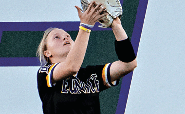 Payton Prince catches a fly ball in action on Tuesday vs. Kilgore College. (LSUE photo)