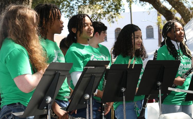 Eunice musiicans perform at the 2023 Courthouse arts festival. (Photo by Harlan Kirgan)
