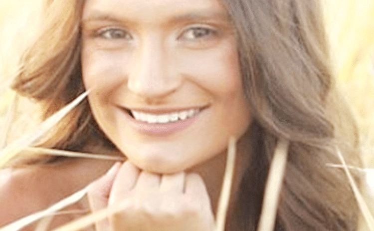 Emma Stelly