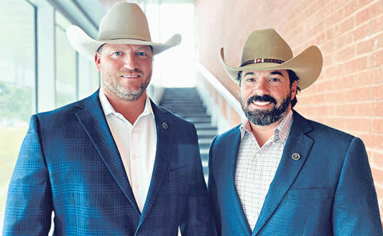 About 85% of Louisiana farmers do not have a college degree. But that’s not true for David Billings and Chip Perrin of Coastal Plains Meat Company in Eunice, who both have bachelor’s degrees and also are military veterans (Army and Marine Corps, respectively) with work experience in the oil and gas industry. They recently partnered with LSUE to support the college’s new agricultural education programs as they’re looking for interns and highly skilled graduates to hire. “I wish LSU’s new program existed when