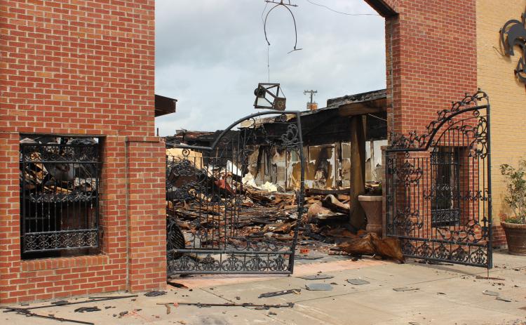 Nick's on 2nd destroyed by a  major fire.
