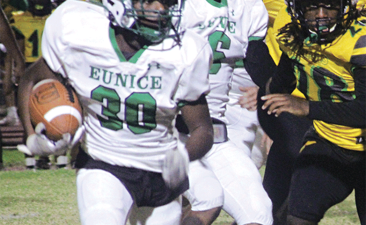 Devontre Williams carried for 69 yards against Washington-Marion and a touchdown. (Photo by Rhett Manuel)