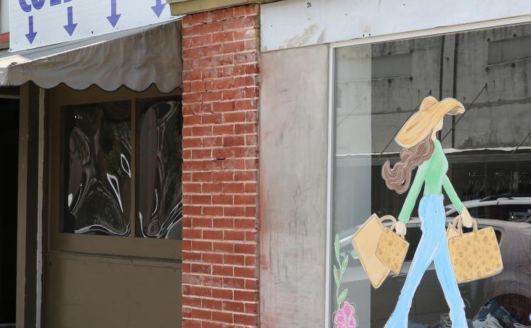 A sign for "Cold Beer" on South 2nd Street. (Photo by Harlan Kirgan)
